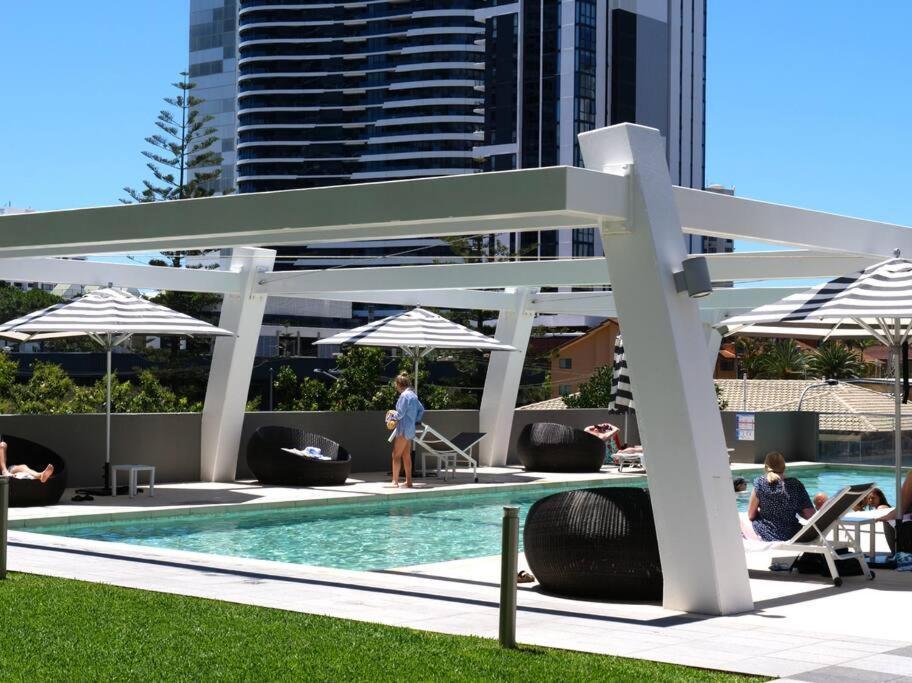Broadbeach Business Or Leisure Gold Coast Exterior photo