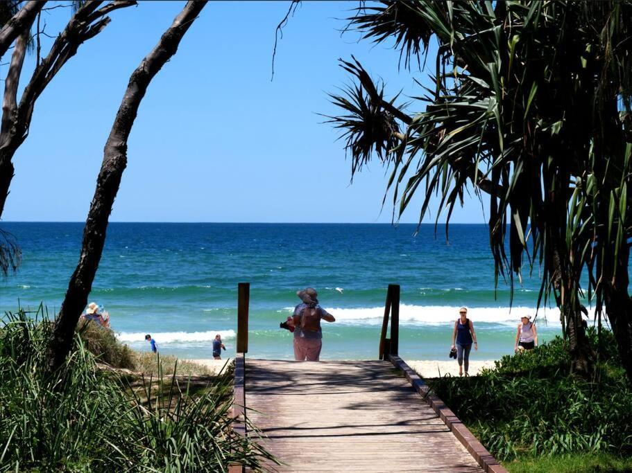 Broadbeach Business Or Leisure Gold Coast Exterior photo